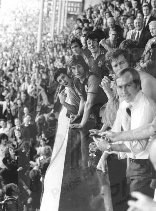 AndrewUllah's tweet image. A V ERY Happy Birthday to the late great John Robson. Never forgotten 🏐🙏🏽🏆 @robsoncrew1 #JohnRobson #AstonVilla #VillaPark