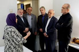 dm7302303798236's tweet image. به وقت جنگ به جای اینکه مدیرانمان را مانند اسقاطیل در تونلهای زیر زمینی ببینیم
در کارزار و سر پست و مقامشان در حال مدیریت اوضاع دیدیم
به این میگن روحیه ی جهادی
#ایران_قوی
#جنگی_که_بردیم