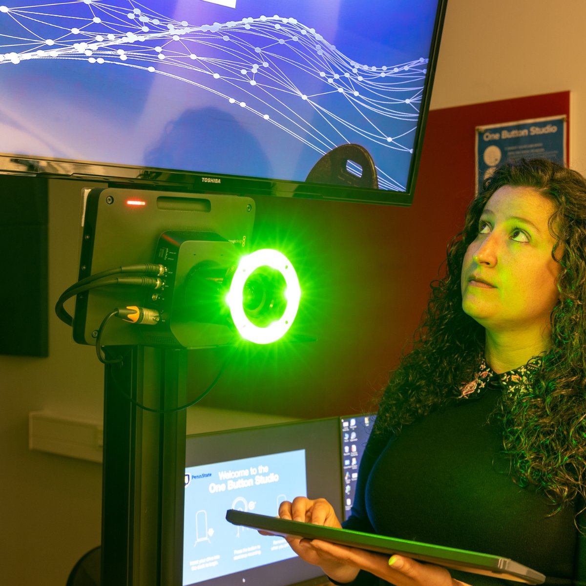uccinnovation's tweet image. Did you know? Over the past 5 years, UCC Innovation has distributed €3.2 M in licence income university‑wide, with €1.3M going directly to inventors and €920 K to schools & research centres.
Find out how we can help you turn your ideas into impact: ucc.ie/en/innovation/…