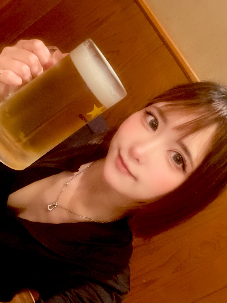 leoma4ma4's tweet image. 病院で採血⇒豚山⇒呑む⇒二郎⇒クリームソーダ🐷ん?今日甘いものの方が珍しく欲してる?
#二郎 #豚山 #連食 #クレープ食べたい #クロワッサン買って帰ろ #クリームソーダうますぎ #エガちゃんのラーメン見つけた