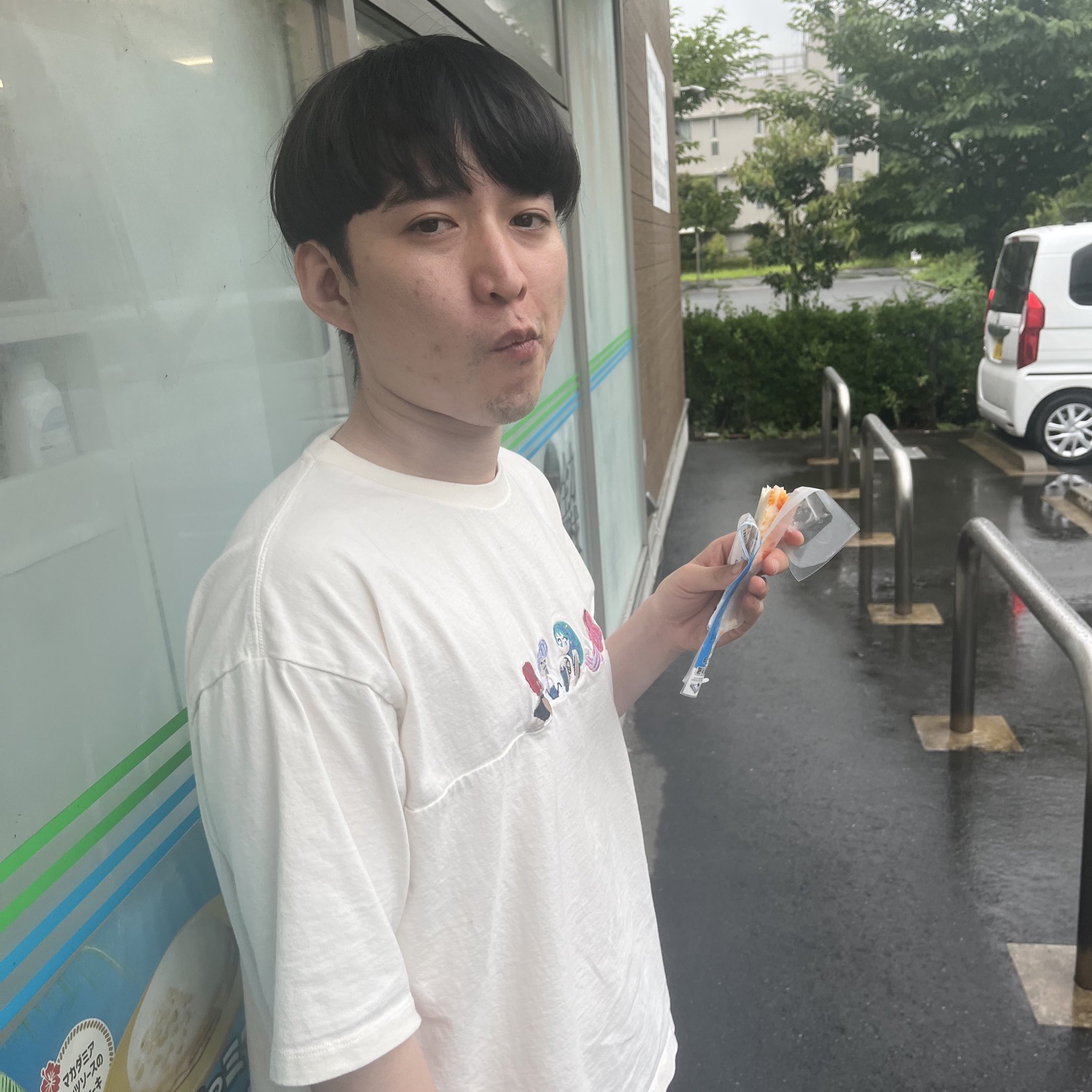 さととし⭐︎様 VndKwOnn_200x200.jpg