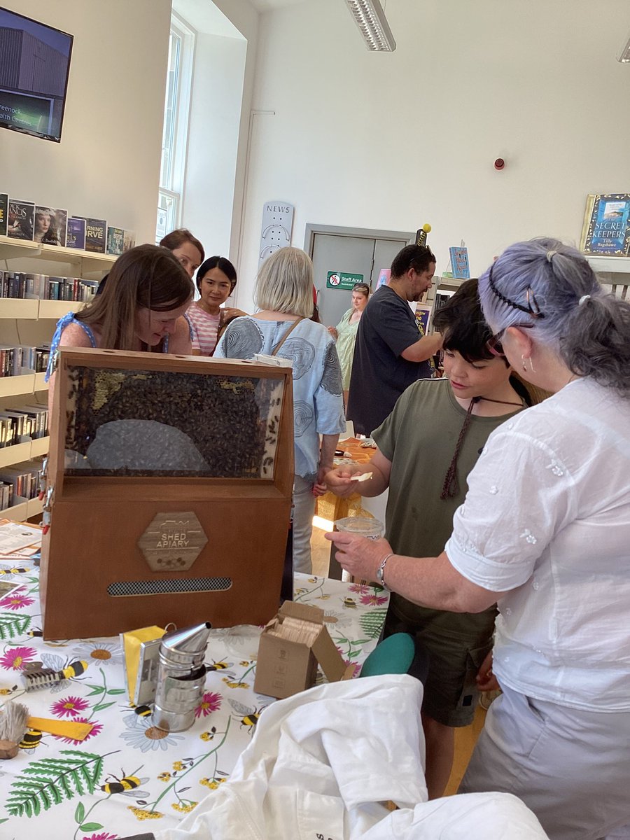 InverclydeLibs's tweet image. What a turn out we had at Kilmacolm Library on Saturday for the Beehive. Despite it being one of the hottest days of the year lots of families came along to see the hive and to find out all about the bees, take part in lots of crafts and listen to a story. Thank you to Inverclyde…