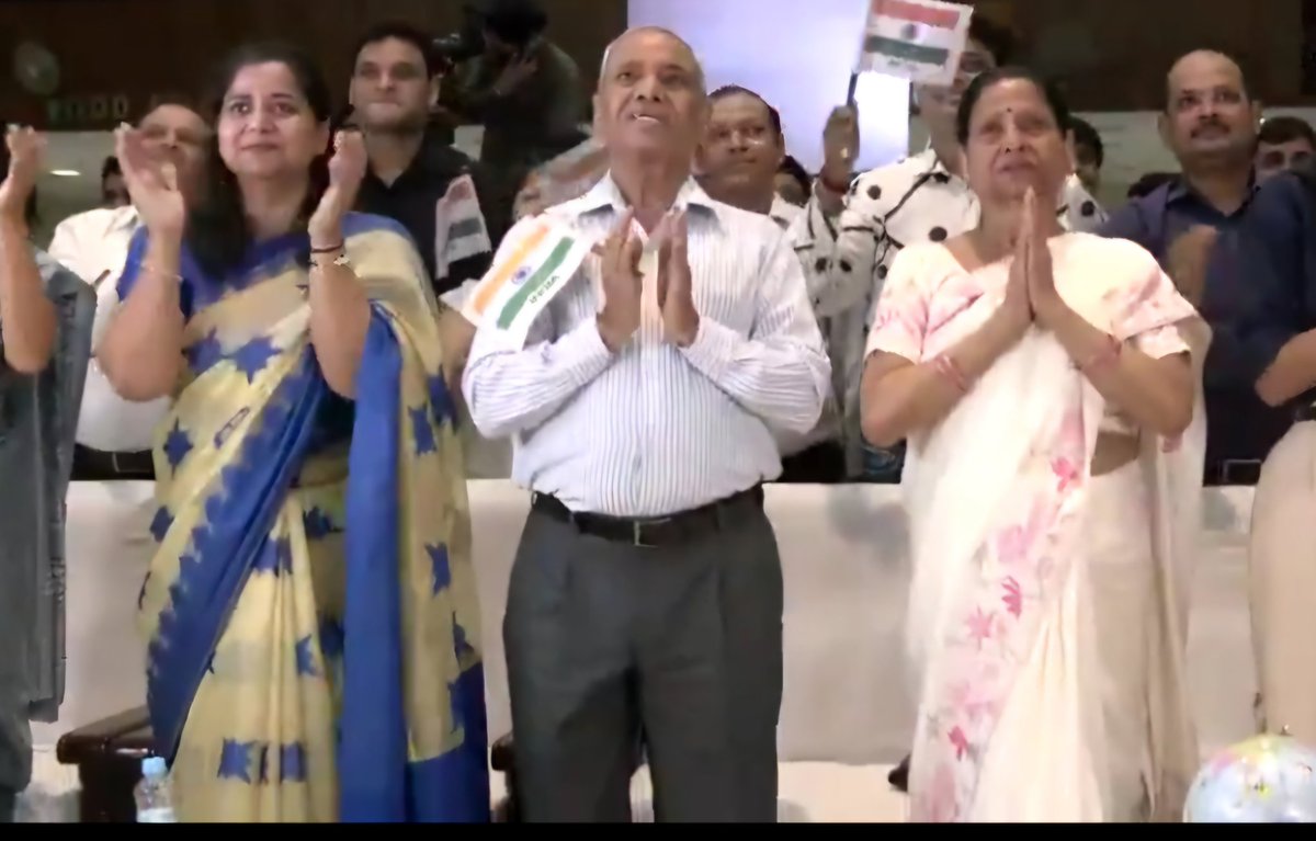 Namita_TNIE (@namita_tnie) on Twitter photo Group Captain Shubhanshu Shukla's family celebrates as Axiom-4 Dragon spacecraft returns to Earth <a href="/NewIndianXpress/">The New Indian Express</a> <a href="/TheMornStandard/">TheMorningStandard</a> <a href="/santwana99/">santwanabhattacharya</a> Group Captain Shubhanshu Shukla's family celebrates as Axiom-4 Dragon spacecraft returns to Earth <a href="/NewIndianXpress/">The New Indian Express</a> <a href="/TheMornStandard/">TheMorningStandard</a> <a href="/santwana99/">santwanabhattacharya</a>