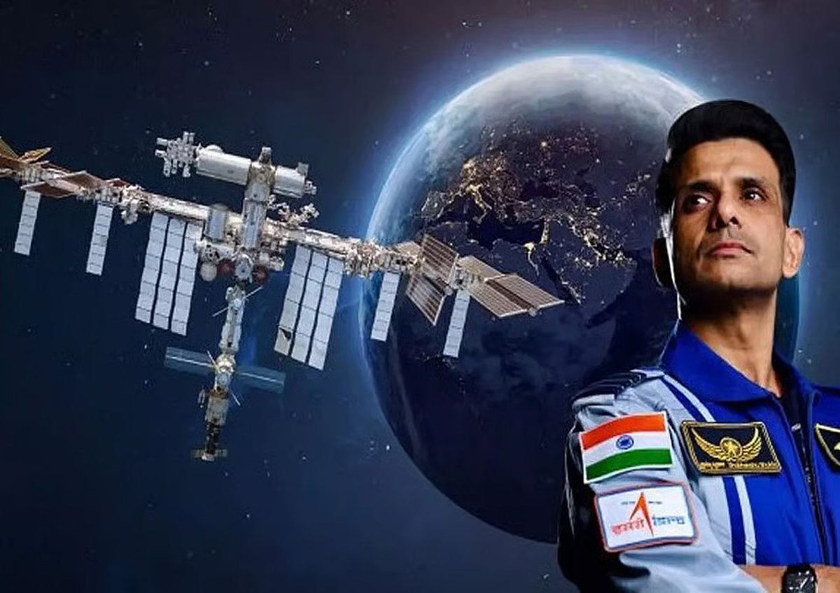 AneelMurarka's tweet image. Indian astronaut &amp;amp; Group Capt. Shubhanshu Shukla and his Axiom-4 crewmates returned safely after 18 days aboard the ISS. They landed in the Pacific Ocean today at 14:59 IST. A proud moment for India and a giant leap in our space journey. Jai Hind! 🇮🇳🚀
#MissionAccomplished