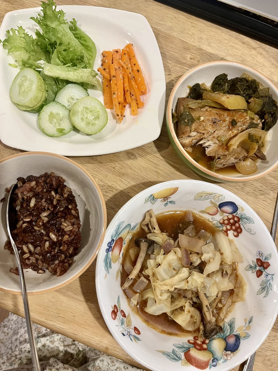 arlynmon's tweet image. 챙겨먹어봐