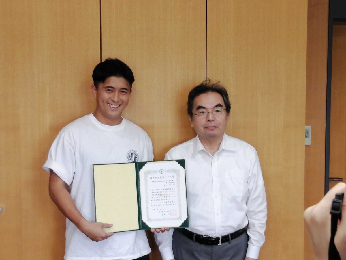 大学院生物資源学専攻博士前期課程1年の吉田日向さんがつぐみ賞を受賞しました。吉田さんは、第61回根研究集会（根研究学会）にて、「湛水土壌で増加するアンモニアはイネ根の酸素通気に影響するのか？」というタイトルでポスター発表を行い優秀発表賞を受賞しました。#福井県立大学 #生物資源学科