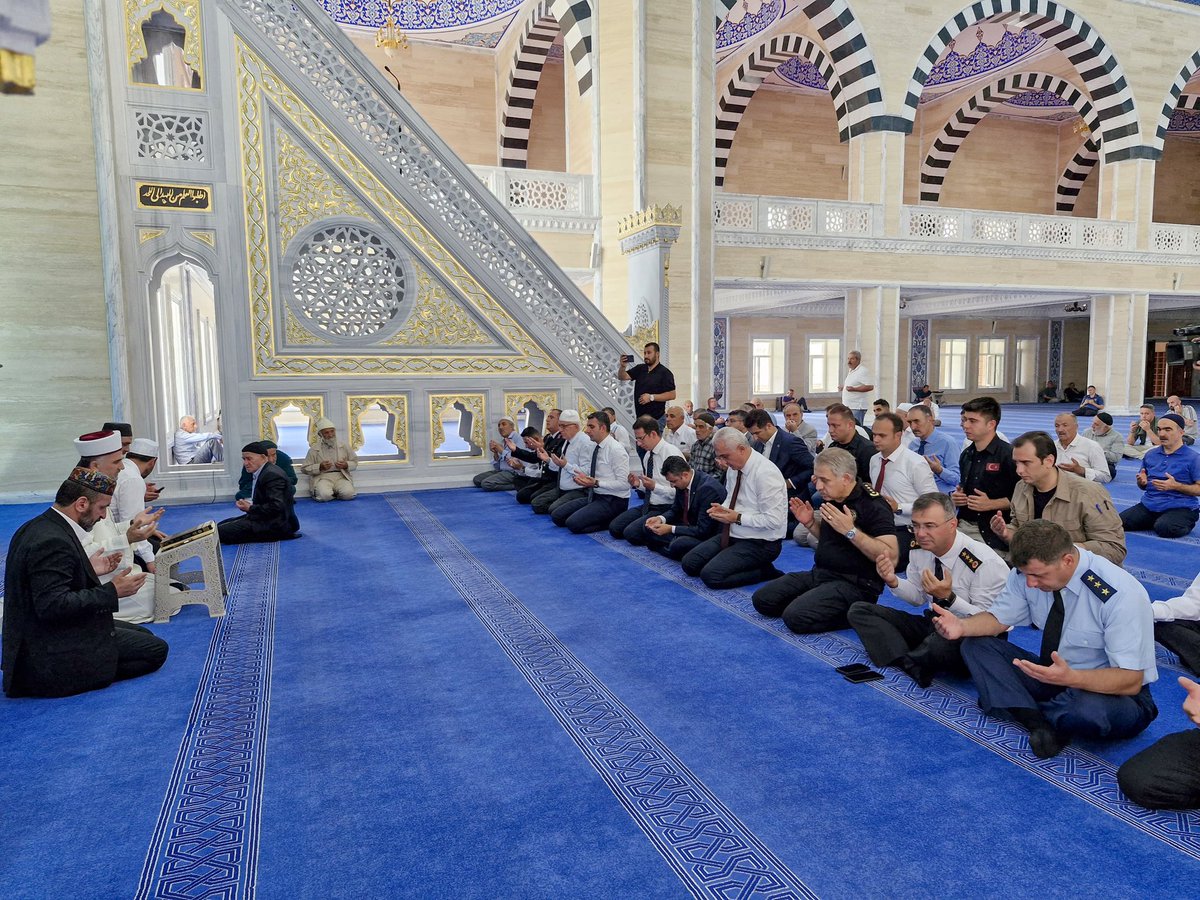 15 Temmuz Demokrasi ve Millî Birlik Günü etkinlikleri kapsamında; İmam Şafii Camii'nde Mevlid-i Şerif programı ile Taşo Şehir Şehitliği'nde anma programı gerçekleştirildi.