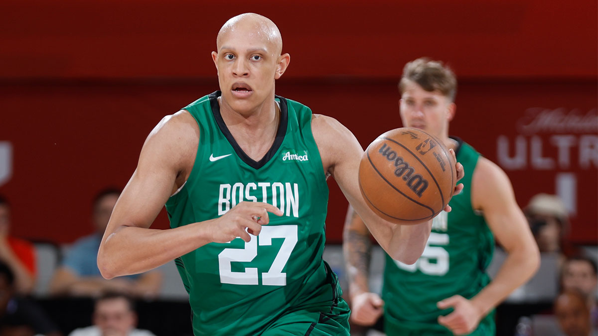 Baylor Scheierman brought the defensive fire and Jordan Walsh's tenacity left Joe Mazzulla feeling inspired.
nba.com/celtics/summer…