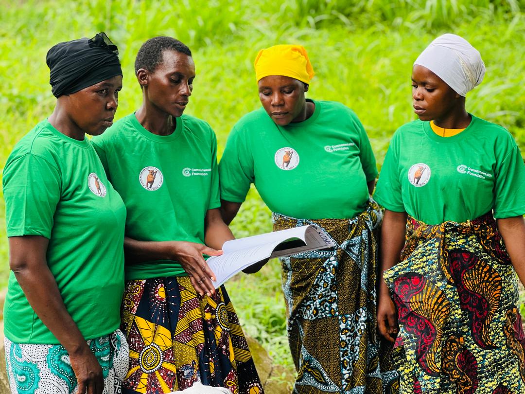 commonwealthorg's tweet image. Climate change directly threatens the lives and livelihoods of coastal communities. They need access to resources if they are to adapt.

Our grant partners, the Community Forest Conservation Network of Tanzania (MJUMITA), are strengthening the capacity of rural women and young…