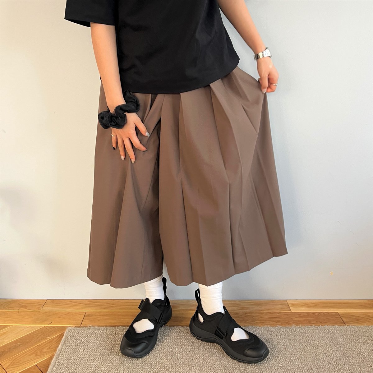 最終価格【新品未使用】無印良品　モカブラウン　はかまパンツ　Lサイズ 最終価格【新品未使用】無印良品 モカブラウン はかまパンツ Lサイズ