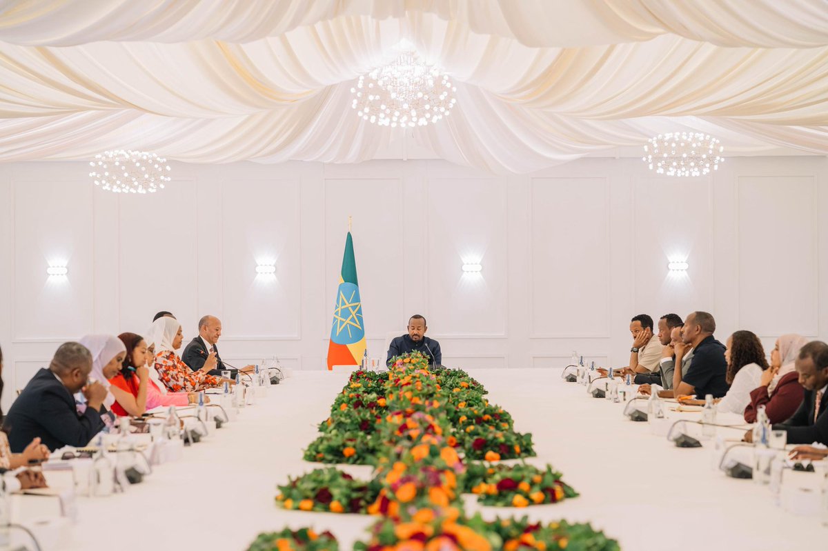PMEthiopia's tweet image. The Council of Ministers continued its review of the 2018 National Development Plan for a second day, chaired by the Prime Minister, during which sector-specific reflections on the plan were discussed.
#PMOEthiopia