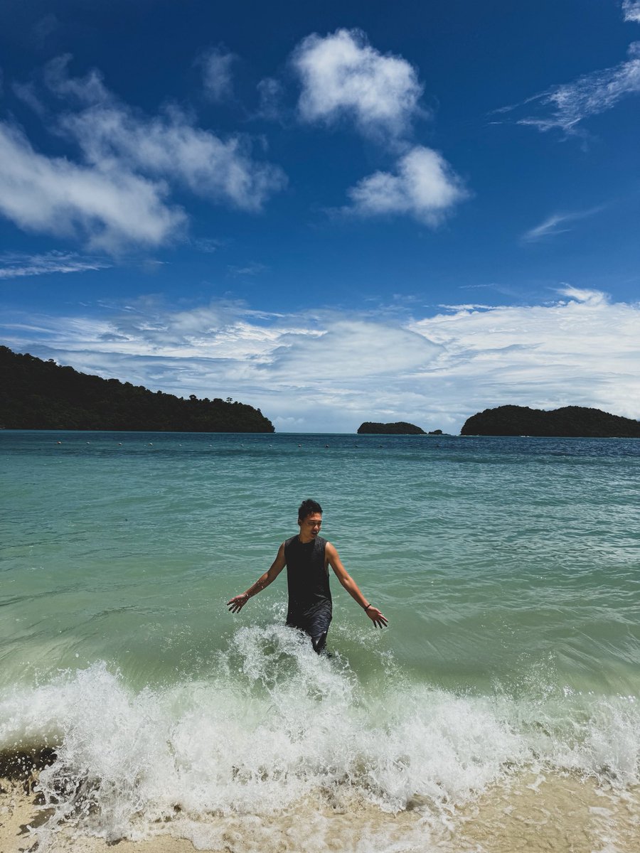 hasifhamsyari's tweet photo. Short trip to Pulau Singa, Langkawi. ✨ https://t.co/FdGglMCit3