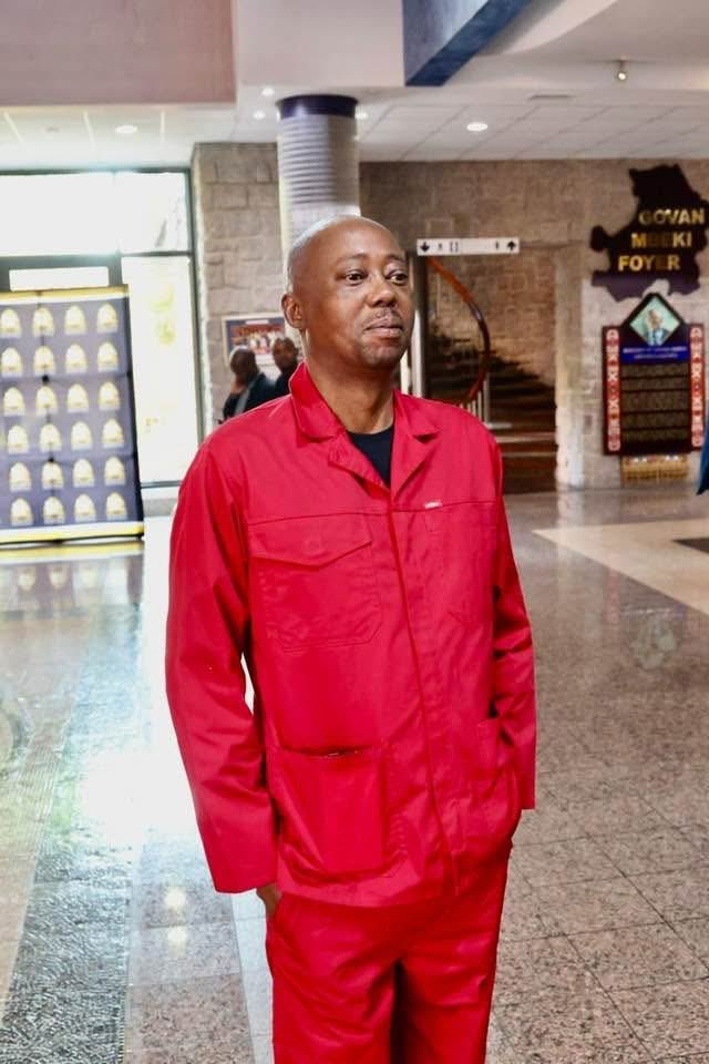 Sihle Lonzi (@sihlelonzi) on Twitter photo We can confirm that the corrupt MEC of Education in Mpumalanga has FALLEN!
We give thanks to the EFF, led by our capable Chairperson, Commissar <a href="/collensedibe/">collensedibe</a>.
No retreat! We can confirm that the corrupt MEC of Education in Mpumalanga has FALLEN!
We give thanks to the EFF, led by our capable Chairperson, Commissar <a href="/collensedibe/">collensedibe</a>.
No retreat!