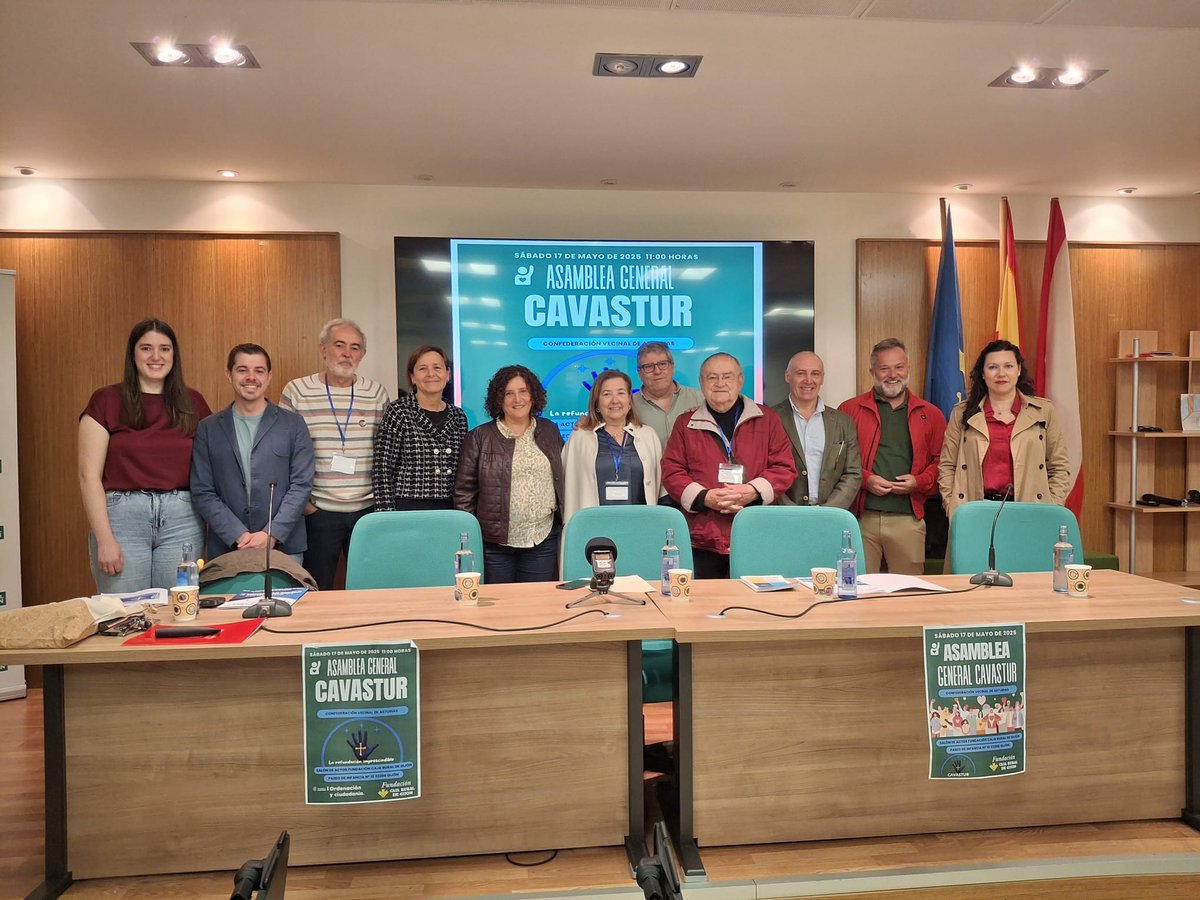 GRAN PRESENCIA INSTITUCIONAL EN LA ASAMBLEA DE CAVASTUR
Acudieron a nuestra cita importantes representantes institucionales: la Viceconsejera de Ordenación Beatriz González, la alcaldesa anfitriona Carmen Moriyón y concejales de los ayuntamientos de Gijón, Oviedo y Villaviciosa.