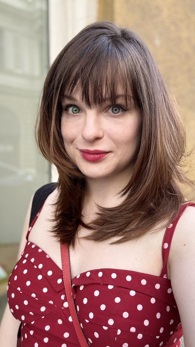 Annual Reminder:
If you are an introvert attending #TheakstonsCrime in #Harrogate and you have not yet been assigned your legally-appointed extrovert, I can help.  

Just tap me on the shoulder, and wave quietly. I’ll understand and take care of you. Look for the woman in red.