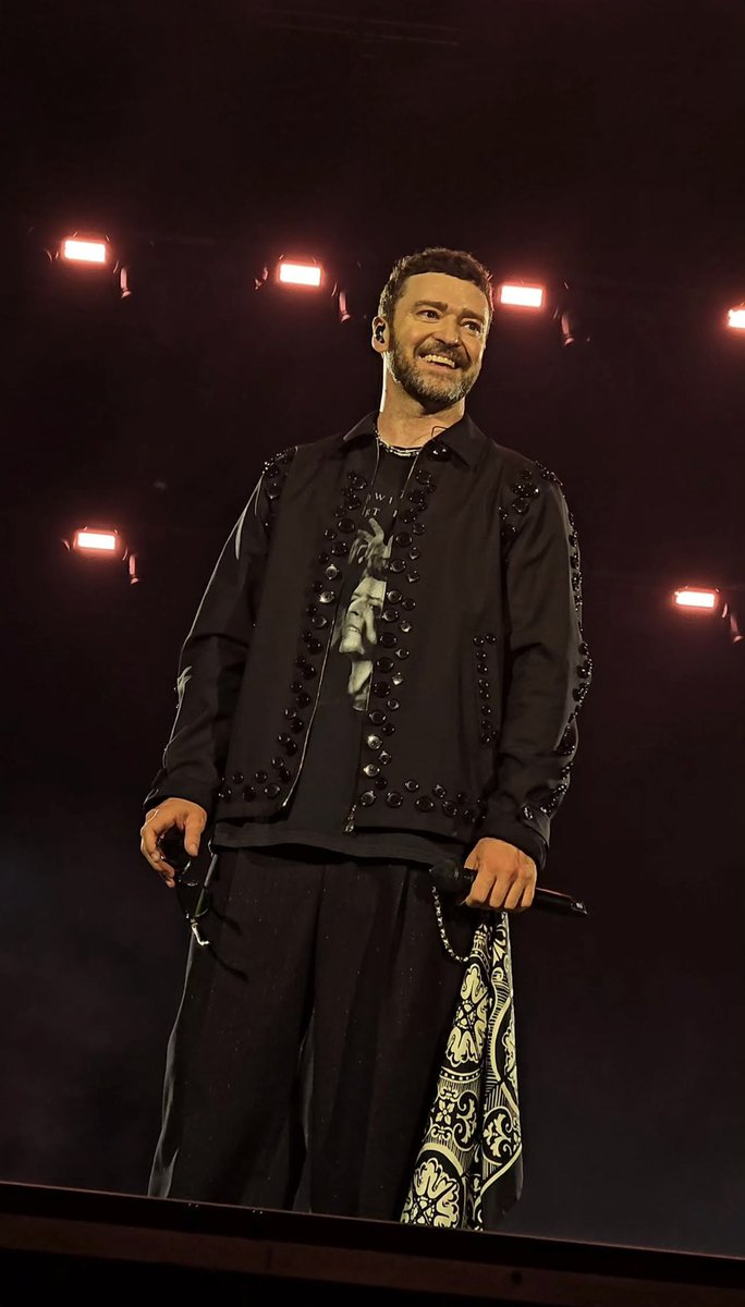 grupojtbrasil's tweet photo. Da série: Tnkids sendo os melhores fotógrafos 🤩

📸 @ida_strand_ e @96jln https://t.co/wbt47XTlFF