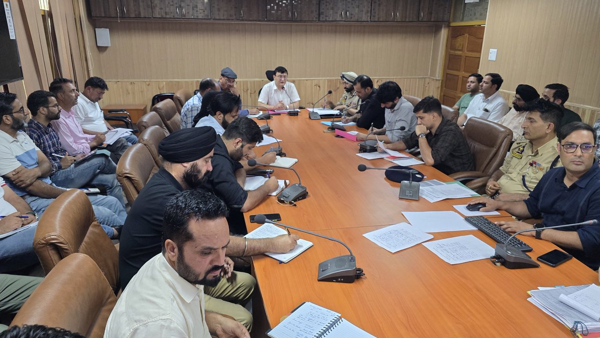 DCBaramulla's tweet photo. DM Baramulla @mingasherpa chairs the 18th NCORD/NMBA meeting, emphasizing strict enforcement, awareness, and rehabilitation to combat drug abuse. Departments directed to strengthen joint efforts.
@NMBA_MSJE
@OfficeOfLGJandK
@CM_JnK 
@diprjk 
@Gurinderpal_IPS 
@ddnewsSrinagar https://t.co/IR6eVyn0o1