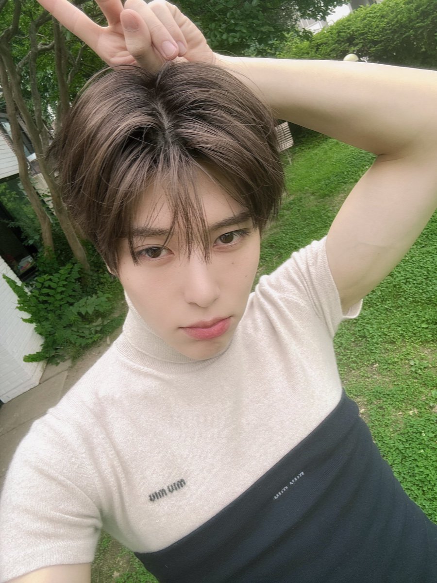 ovlo5ll's tweet image. 버블셀카 쪼매 보정함💚 

#시온 #SION #シオン #NCTWISH