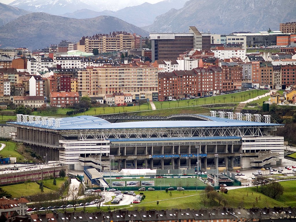 J_clmnte's tweet image. Sobre que el alcalde de Oviedo, Alfredo Canteli, prohíbe jugar al fútbol en la calle y sigue sin cumplir su promesa de mejorar los accesos al Carlos Tartiere. El verano y el ascenso podrían ser un buen momento para revivir el proyecto.