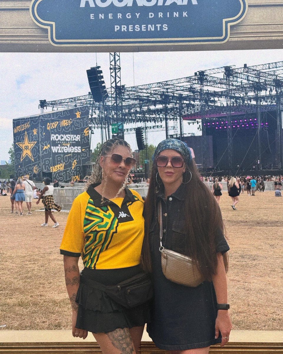 missycsg's tweet photo. W I R E L E S S to see Vybz perform T I R E L E S S 😂🤍🇯🇲 what a time to be alive. https://t.co/bRVCou6Xet