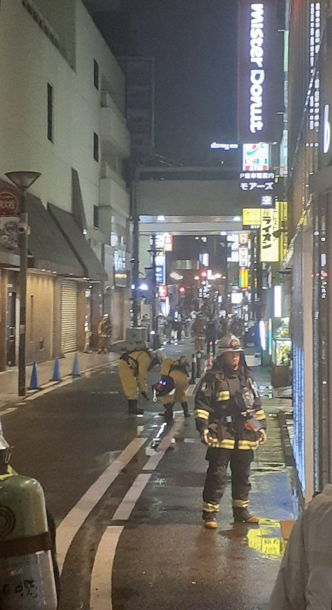 【川崎駅前】高校生を含む複数人がトリアージの対象になっているもよう（フォロワー提供）