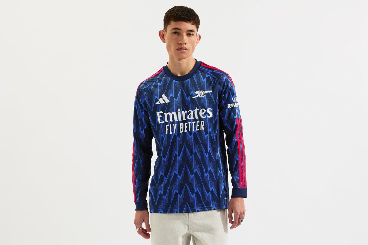 IamCrisJ's tweet image. Official images for Arsenal away kit 25/26. Dropping soon