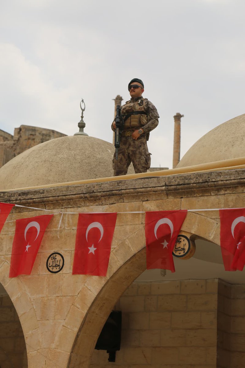 📍Dergah Camii | 15 Temmuz Demokrasi ve Milli Birlik Günü

15 Temmuz’un yıl dönümünde, aziz şehitlerimizin ruhu için Dergah Camii’nde düzenlenen Mevlid-i Şerif Programı’na katılım sağladık.

Dualar semaya, yürekler birliğe, milletimizin yeniden o kutlu direnişin onuruna