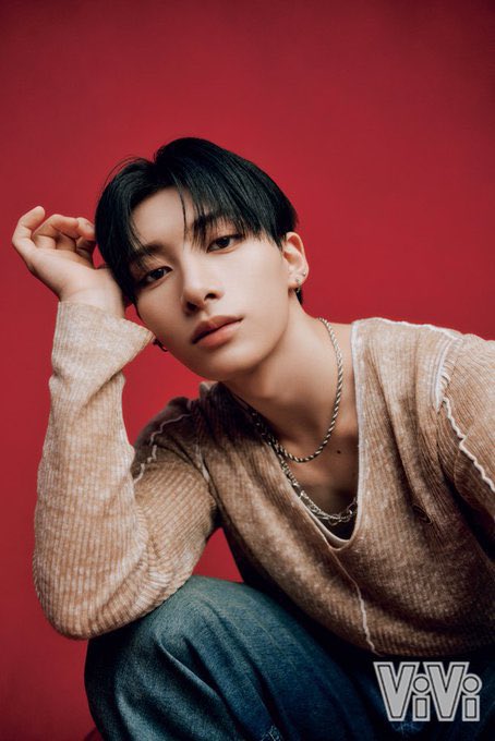 ━✧━・・・・━✧━・・・・━✧・・━ NEXZの長男🐈‍⬛ユウが #ViVi