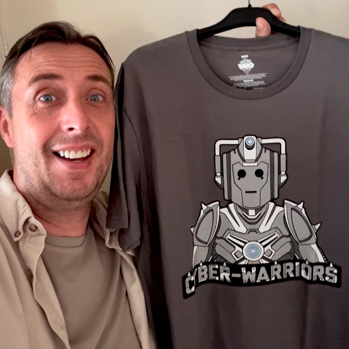richard_price2's tweet image. The Official #DoctorWho Cyber Warrior T-Shirt is out now! I have mine have you got your? Get them from @ForbiddenPlanet now and be upgraded! #CyberWarrior #Cybermen #whovians
