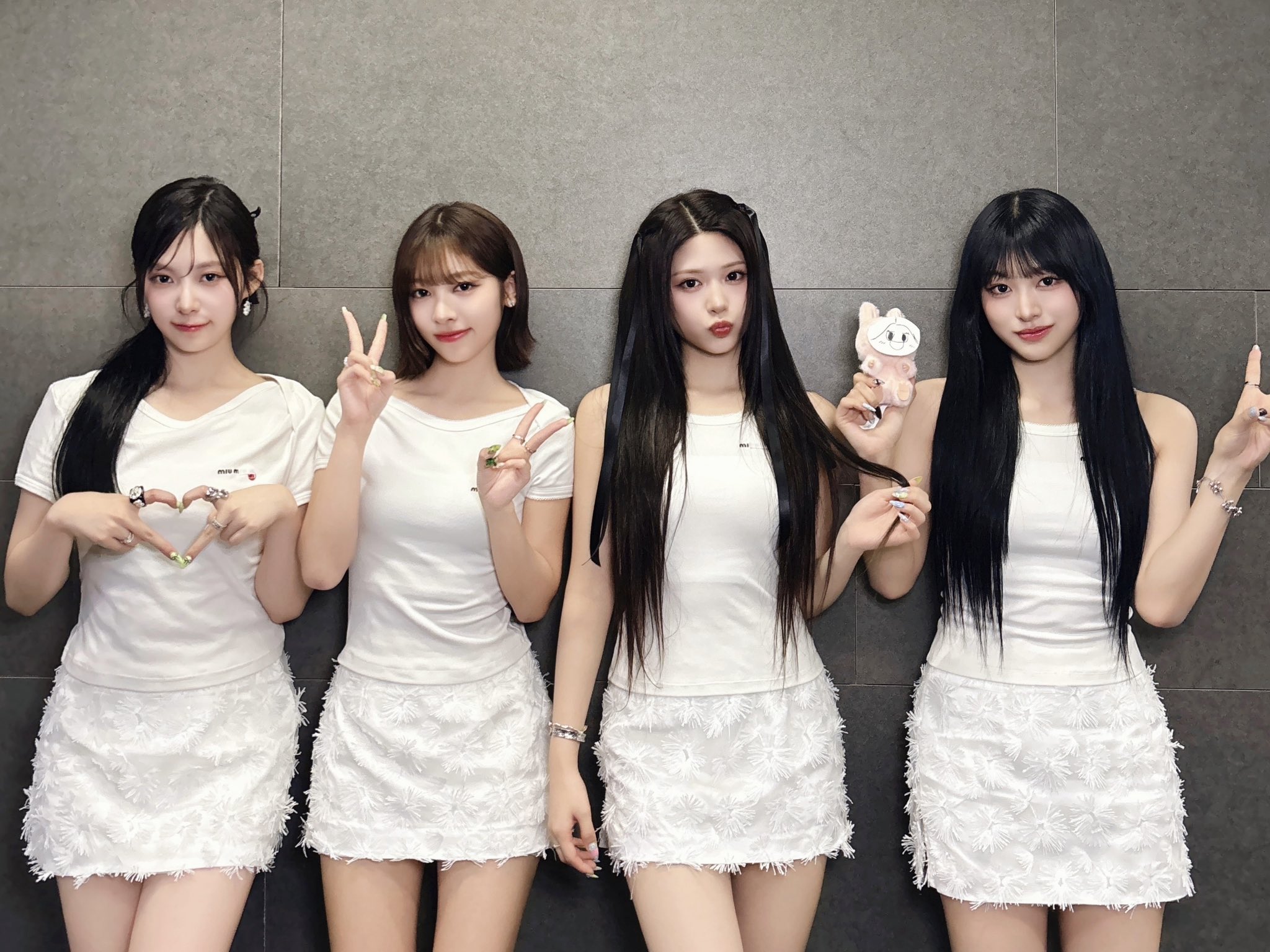 Gv5PmJ9a4AAzoLJ?format=jpg&name=large