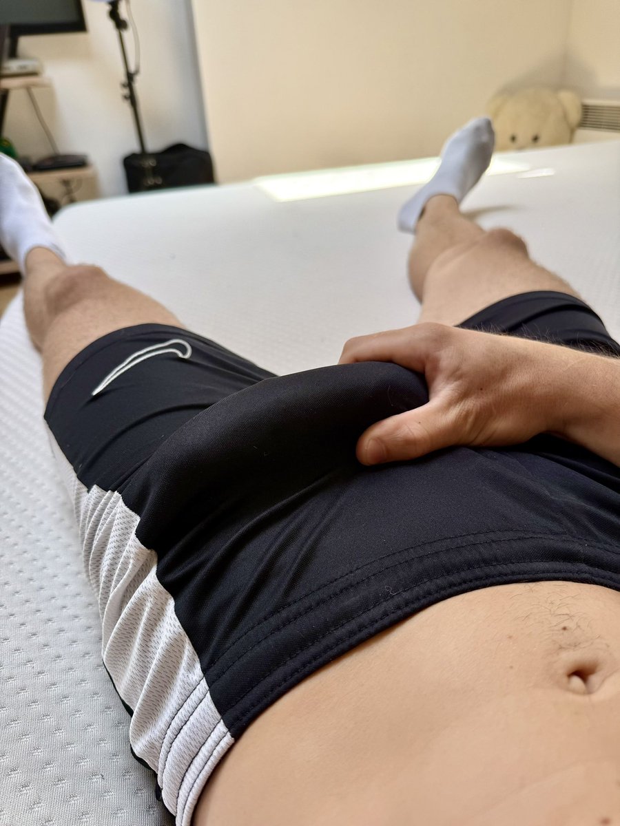 Boy20Gay's tweet photo. Le lendemain de soirée je suis beaucoup trop chaud 🥵 

RT/like pour voir la video 🔥 https://t.co/RiI842lB6x