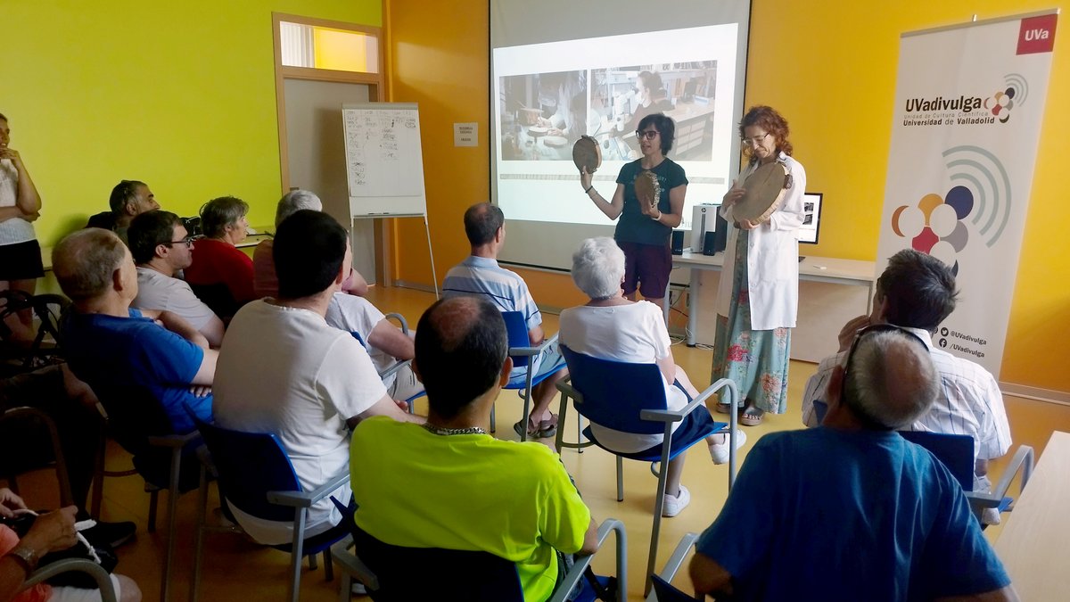 UVadivulga tweet media