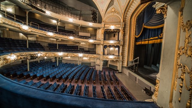 TyneOperaHouse's tweet image. 🎟️You can book tickets online (24/7), by phone (Mon-Fri 10am-5pm), or in-person at 1867 Cafe Bar (Tue-Fri 10:30am-2pm) 🎟️
Enjoy waived booking fees (saving £2.50 per ticket), plus other benefits by joining our Friends' Club:
bit.ly/TTfriendsclub 🤝
bit.ly/TTOHevents 🎭