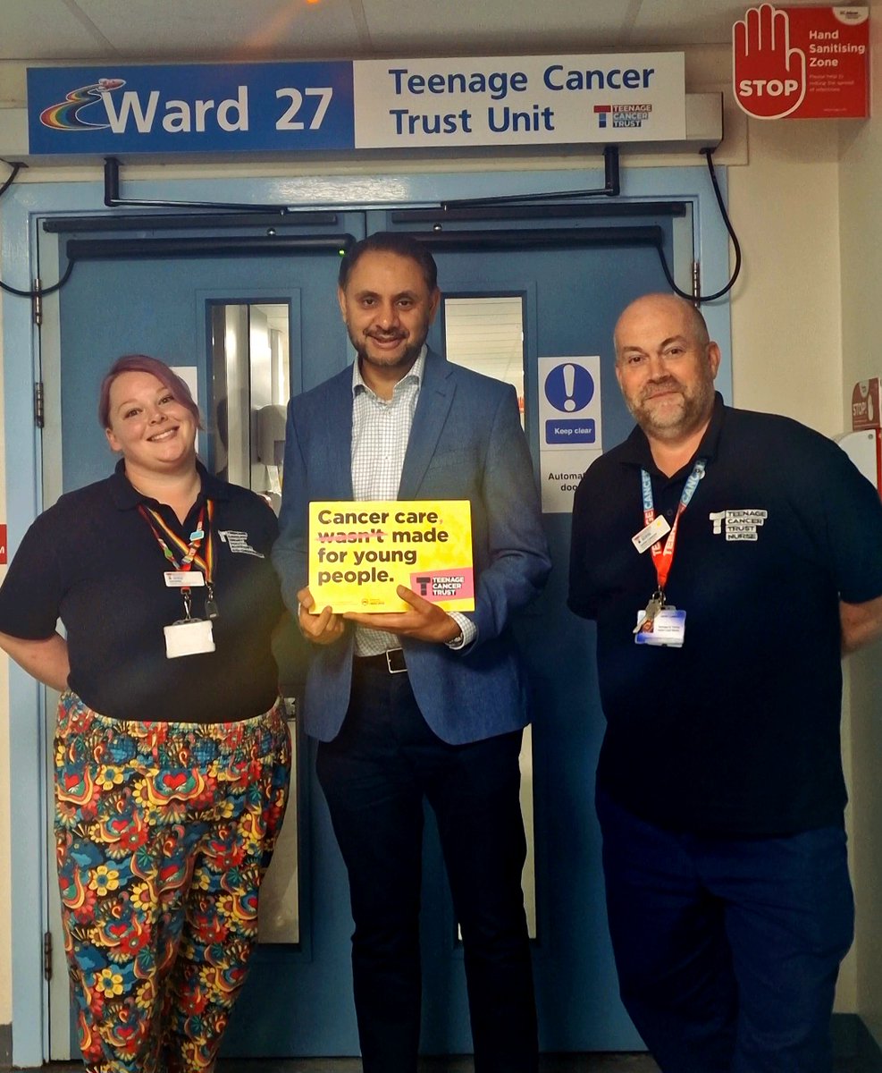 ShockatAdam's tweet image. Cancer is the #1 disease killer of young people.
Yet, their needs are too often overlooked.
Honoured to meet heroic staff at @TeenageCancer’s Leicester unit. Faster diagnosis, more clinical trials & tailored care must shape the new National Cancer Plan.