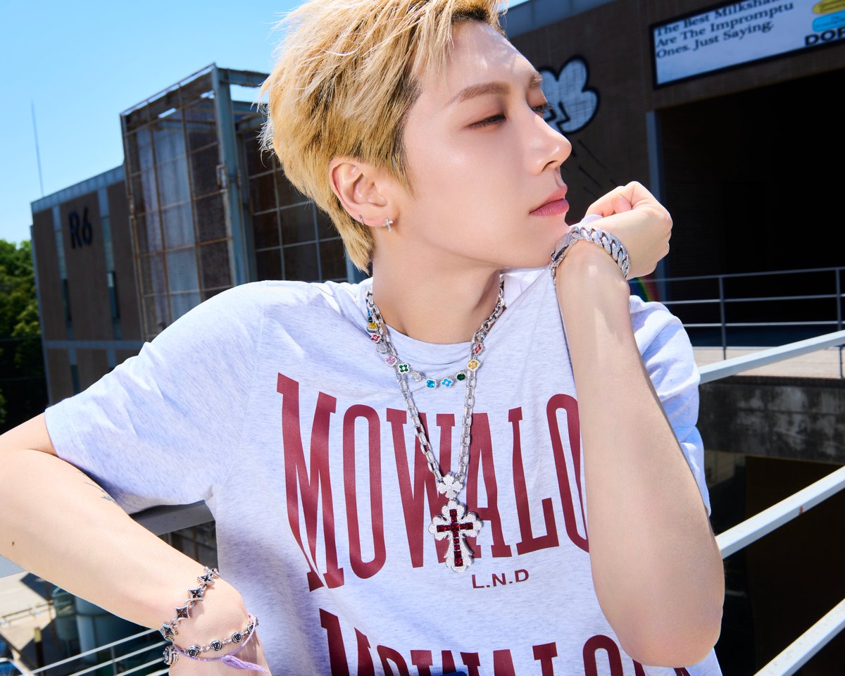 WayV_official's tweet image. WayV 'BIG BANDS' MV IMAGE #TEN

WayV The 7th Mini Album 【BIG BANDS】
➫ 2025.07.18 (CST/KST)

💿Pre-order&amp;amp;save&amp;amp;add
wayv.lnk.to/BIGBANDS

#WayV #威神V #BIGBANDS 
#WayV_BIGBANDS