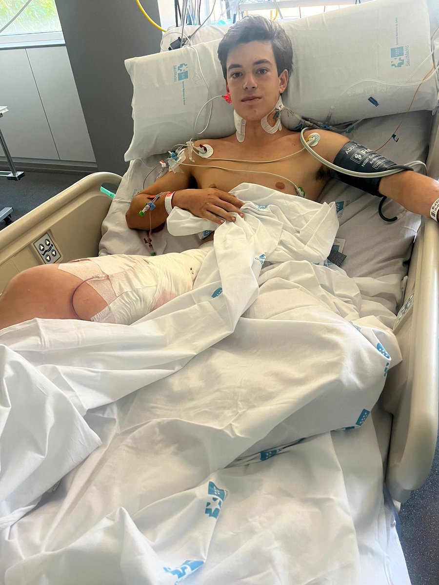 🏥 Última hora sobre Sergio Rollón

Evoluciona favorablemente

Los niveles de oxígeno en sangre son correctos, la coagulación de la pierna está controlada y la inflamación va remitiendo.

Si todo sigue así, esta tarde podría pasar a planta