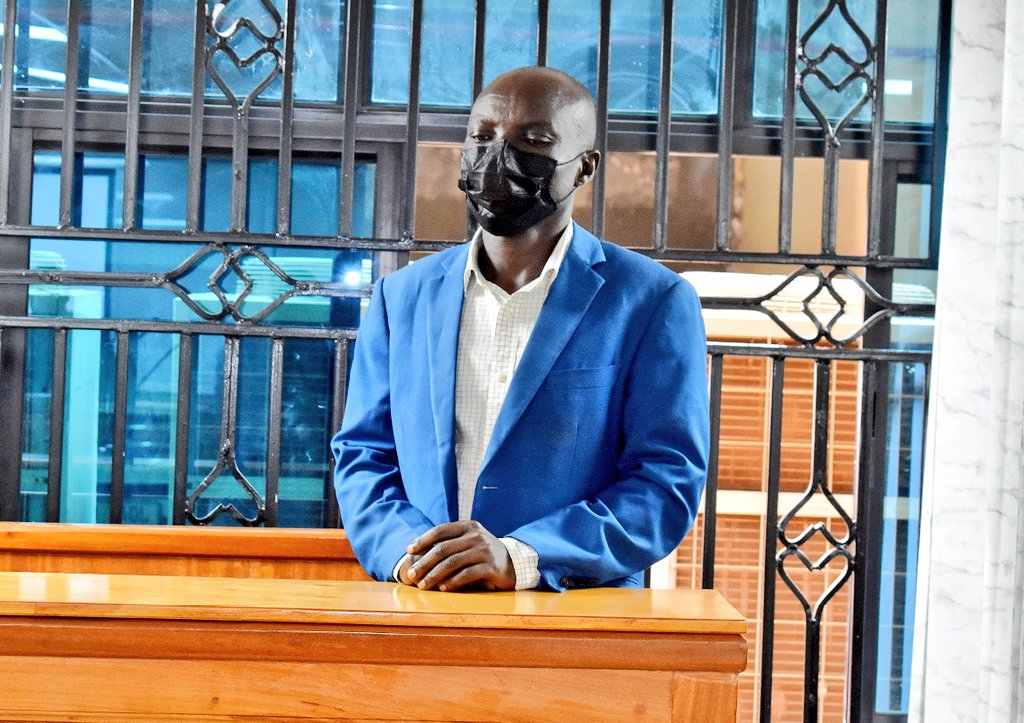 AntiGraft_SH's tweet image. CONVICTION!
The Anti-Corruption Division of High Court has today convicted and sentenced, the Former Chairperson Rakai District Service Commission, Mpuga David to 5 years imprisonment or a fine of UGX7.2 Million for extorting and demanding bribes from job applicants in the…