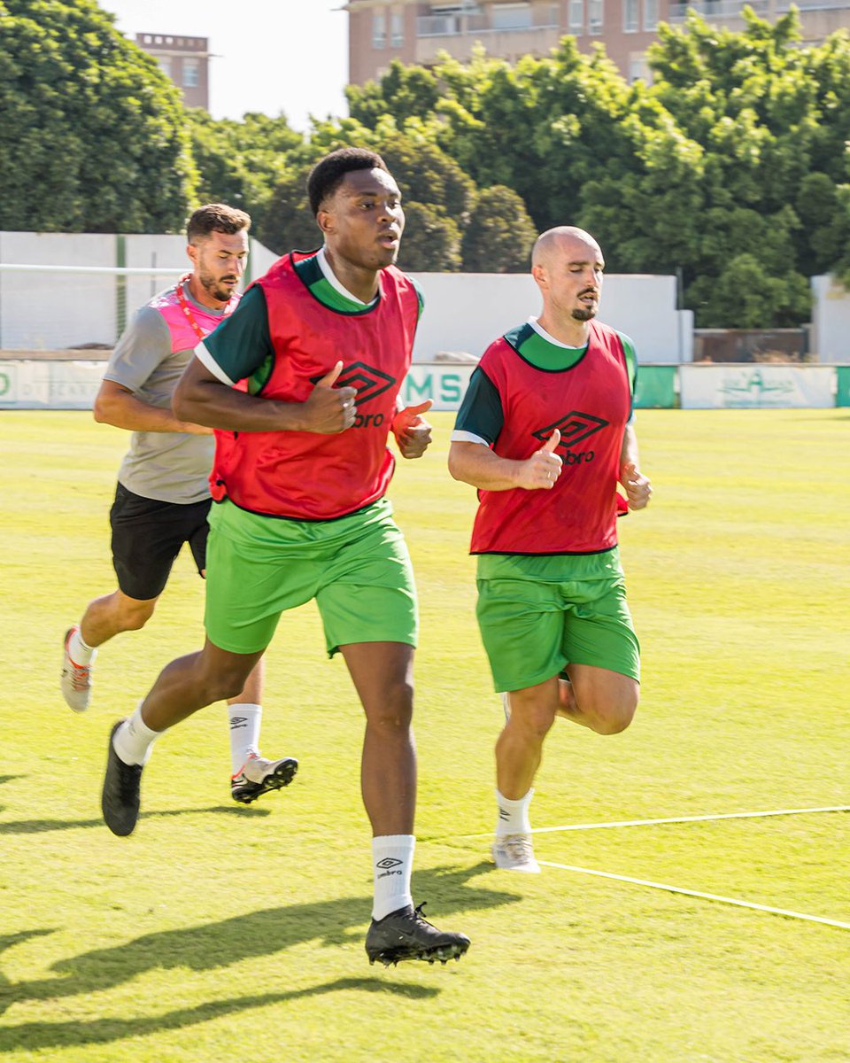 🔛 𝙁𝙞𝙧𝙨𝙩 𝙙𝙖𝙮. 😍
¡𝘊𝘰𝘮𝘪𝘦𝘯𝘻𝘢 𝘶𝘯𝘢 𝘵𝘦𝘮𝘱𝘰𝘳𝘢𝘥𝘢 𝘪𝘭𝘶𝘴𝘪𝘰𝘯𝘢𝘯𝘵𝘦! 💚