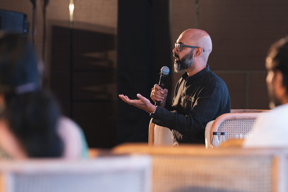Zoho's tweet image. Our leadership team went on stage at #InspireIndia2025 to answer some forward-looking questions from our partners.
From roadmap decisions to long-term strategy, it was all about how we’re growing together. 😇