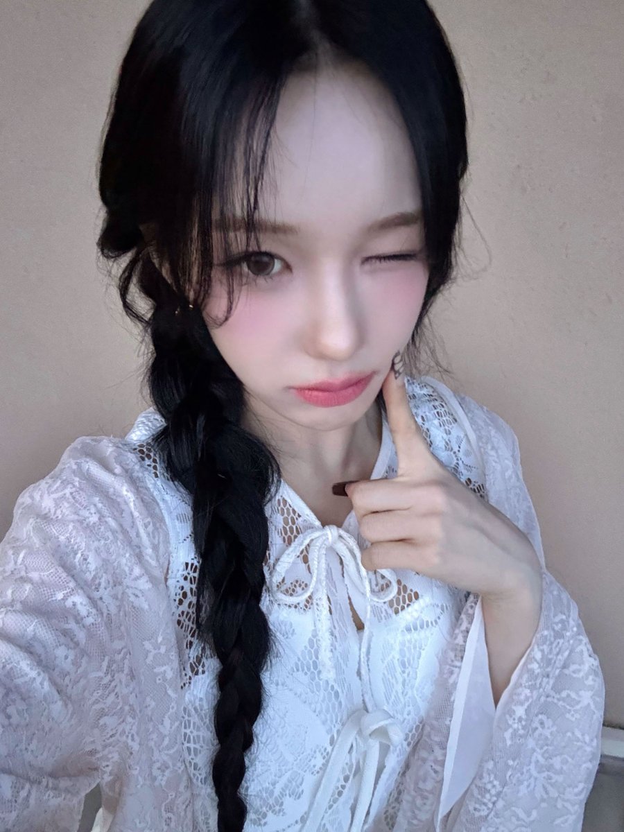 izna サラン 出回り少 izna（イズナ）のメンバープロフィール＆ビジュアルを解説！ 「I-LAND2