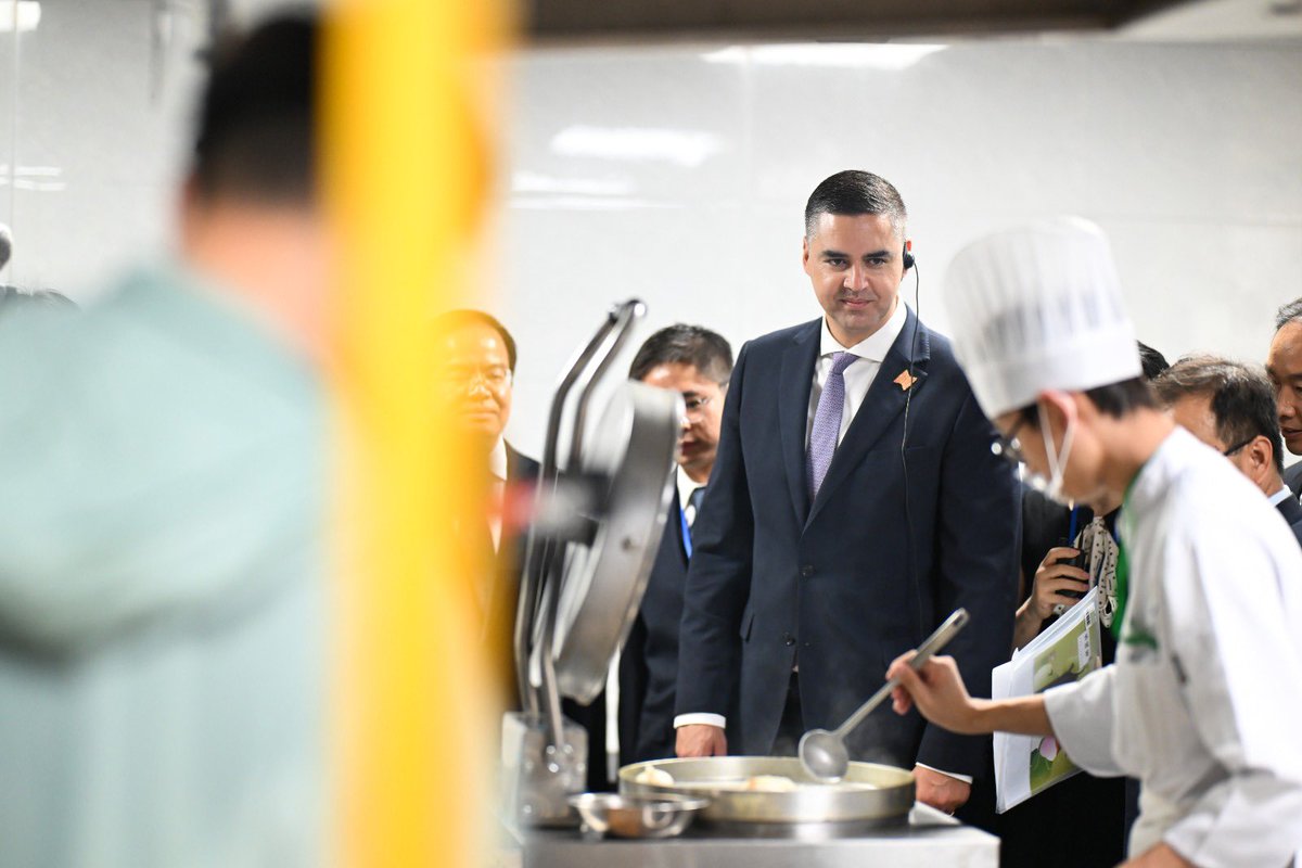DeputyPMIanBorg's tweet image. Education is a bridge between nations, bringing people together to learn from one another.
I was honoured to inaugurate the new @MaltaITS satellite campus in Zhengzhou this morning, the second ITS campus in China.
A heartfelt thank you to the students and staff of the…