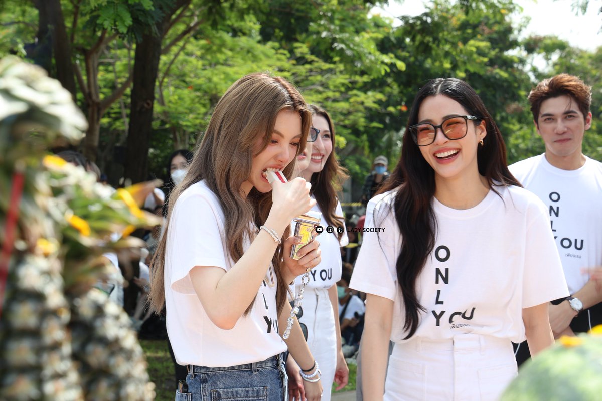 #บวงสรวงซีรีส์เพียงเธอ
#หลิงหลิงคอง #Linglingkwong
#OnlyYouTheSeries #เพียงเธอ