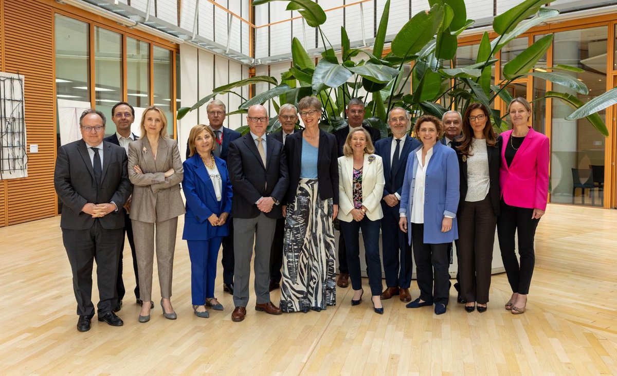 NadiaCalvino's tweet image. Very good meeting with @EIB Audit Committee, chaired by Katja Pluto.
Their work ensures transparency, integrity & sound governance across operations.
This robust oversight framework reinforces trust in the institution & its mission, delivering excellent results & higher impact.