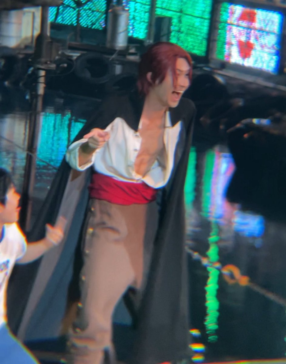 7/15 プレショ

せいやくんシャンクス

ちびルフィがべーっ👅ってしてて
がーはっはっはっって笑ってるの尊い…

#USJファン 
#USJワンピース 
#プレショ