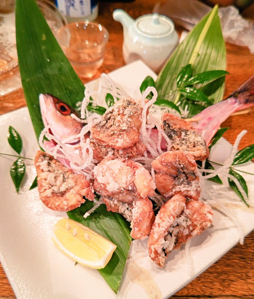 bibi030388's tweet image. グルクンの唐揚🐟
昔、沖縄でよく釣って唐揚げにしてました。
今日は、国宝という映画をみてきました。歌舞伎を題材にした内容ですが、共感できるとこも多く良かったです
#沖縄料理
#国宝
#映画