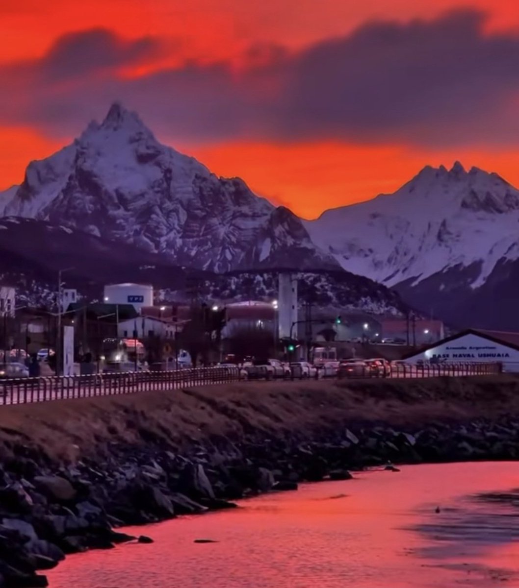¡Buen día! ¡Así de hermoso amanece en Ushuaia! 😍
Patagonia 🇦🇷🧉❄️