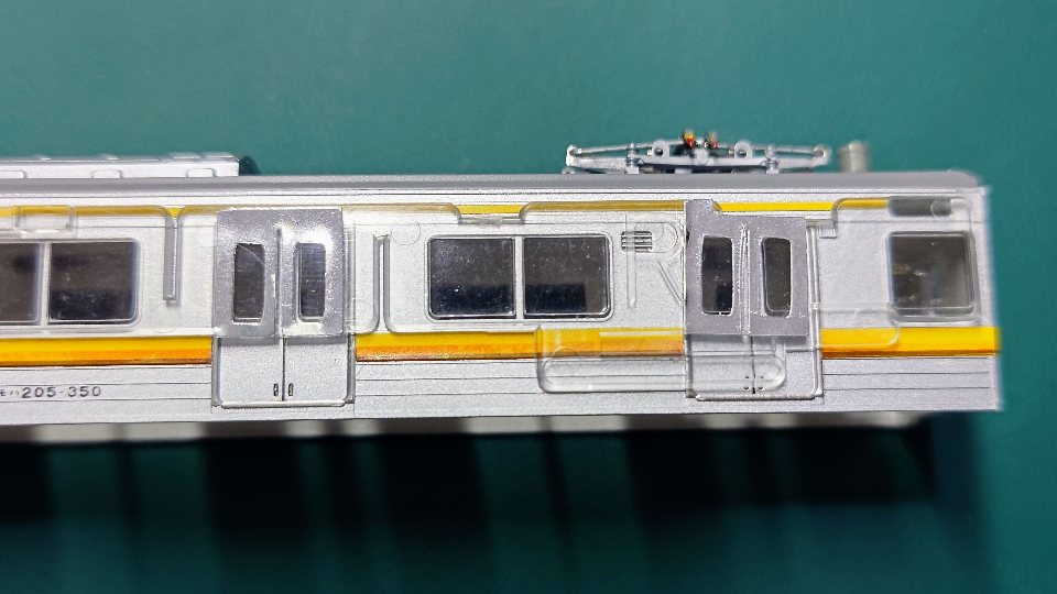 MaterialSkr's tweet image. 205系後期車向けのドア内貼り銀色シール
中間車の貼り付けサンプルです。
※画像では戸当たりゴム表現ありますが、頒布品には表現ありません。
※こちらも先頭車・中間車共通のシールとなります。
#サクラマテリアル