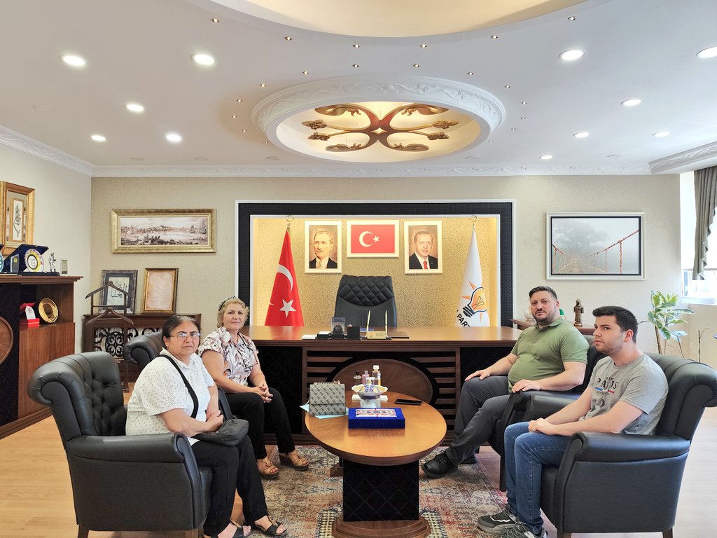 Feyzullah Torlak فيظ الله تورلاك (@feyzullahtorlak) on Twitter photo "Sohbet, gönülden gönüle uzanan en sıcak yoldur."
Komşularımızdan Sunay Doğan, Hediye Yıldız ve oğlu Cem Yıldız'ı ilçe başkanlığımızda misafir ettik.
Ziyaretleri için teşekkür ederim.
<a href="/abdullahozdemir/">Abdullah Özdemir</a>
<a href="/UgurUyhan/">Uğur Uyhan</a>
<a href="/ak_sancaktepe/">AK Parti Sancaktepe</a> "Sohbet, gönülden gönüle uzanan en sıcak yoldur."
Komşularımızdan Sunay Doğan, Hediye Yıldız ve oğlu Cem Yıldız'ı ilçe başkanlığımızda misafir ettik.
Ziyaretleri için teşekkür ederim.
<a href="/abdullahozdemir/">Abdullah Özdemir</a>
<a href="/UgurUyhan/">Uğur Uyhan</a>
<a href="/ak_sancaktepe/">AK Parti Sancaktepe</a>