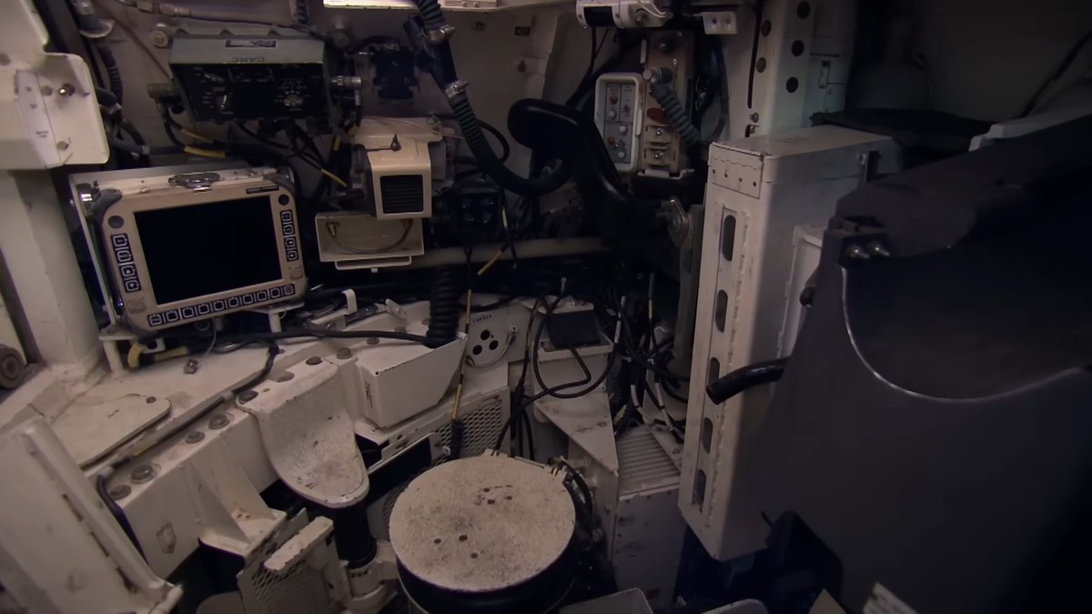 ronkainen7k15's tweet image. M1A2 SEPv3 Abrams pilot vehicle is equipped with AN/VLQ-12(V)3 Counter Remote-Controlled Electronic Warfare (CREW) Duke V3 system. Note the Duke V3 Remote Control Unit (RCU) next to the loader's panel.