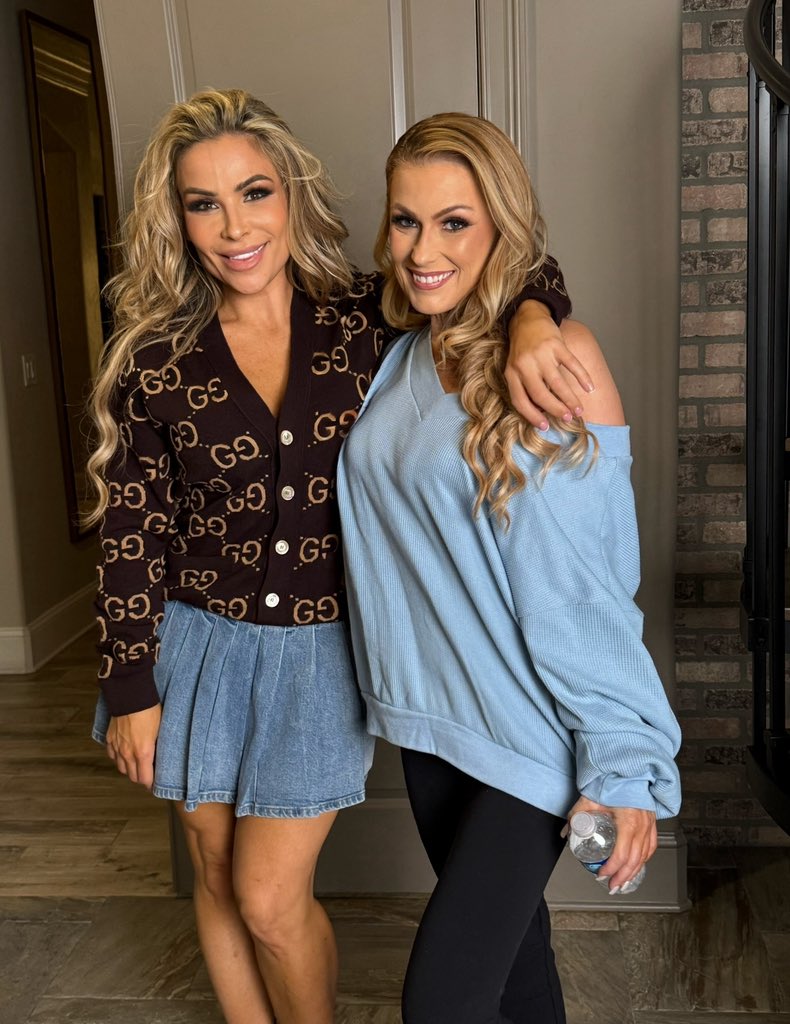 So very grateful for your friendship <a href="/FmrDivaCherry/">Cherry 🍒</a>! Love you so much! Thank you for being there for me in my first year on the road with WWE, showing me the ropes and being kind to me from the start.
